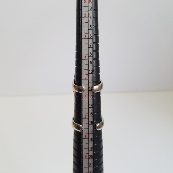 Angelique de Paris Long Bending Ring - Picture 12 of 14